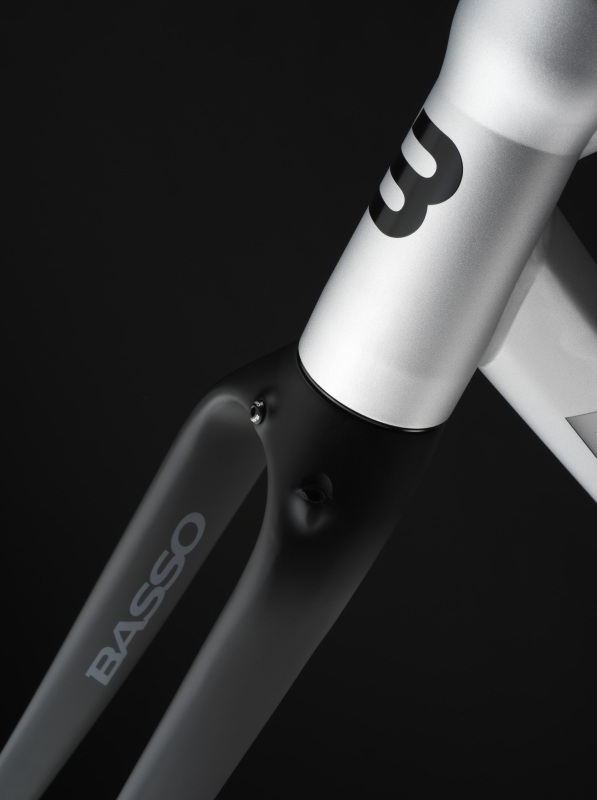 BASSO Tera APEX Microtech MX25 TE32106 Gravel kolo BASSO Tera s hliníkovým rámem a karbonovou zadní stavbou