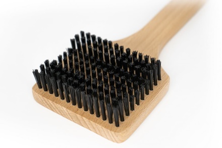 PEATYS - kartáč na pláště TYRE BRUSH (1)