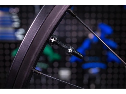MUC-OFF - bezdušové ventilky TUBELESS PRESTA VALVE KIT V2 60 mm, černá MUC-OFF - bezdušové ventilky TUBELESS PRESTA VALVE KIT V2 60 mm, černá