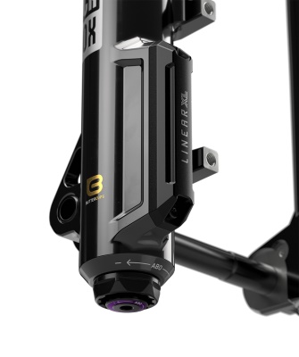 ROCK SHOX - odpružená vidlice Lyrik Ultimate CHARGER 3.2 RC2 - 29" Boost™ 15x110 150 mm Gloss Black, 44offset C5/R55 LinearXL (4)