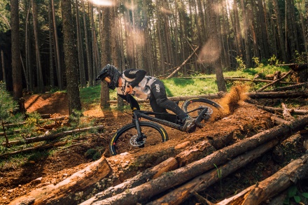MONDRAKER - Anark R Superblack 2026 (14)