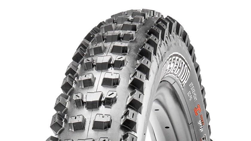 MAXXIS - plášť Dissector 27,5x2.4WT 3CG/DH/TR kevlar