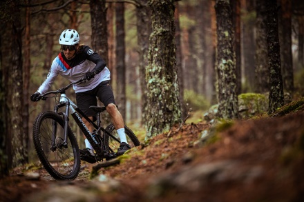 MONDRAKER - Raze black/dirty white (9)