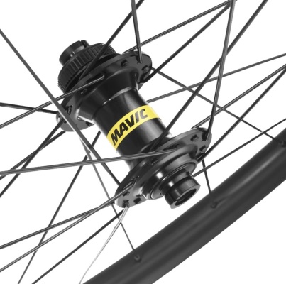 MAVIC- přední zapletené kolo Cosmic S 42 Disc CenterLock 28" (1)